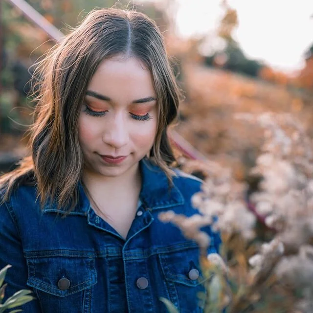 Alondra is another stunning 2020 senior who I had the pleasure to meet and get to know during our photo session. I love her sense of style and her incredible eyes!! Alondra has kept busy watching Lucifer on Netflix, baking and hiking. She misses havi