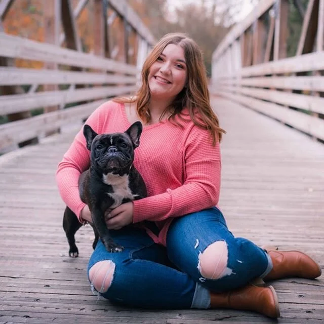 Meet another awesome 2020 senior, Tarryn, she is a senior at Westview High School and is a beautiful and sweet girl with the cutest family. Here&rsquo;s what she has been up to during quarantine: ⁣
1. Her fave show to watch right now is Riverdale.⁣
2