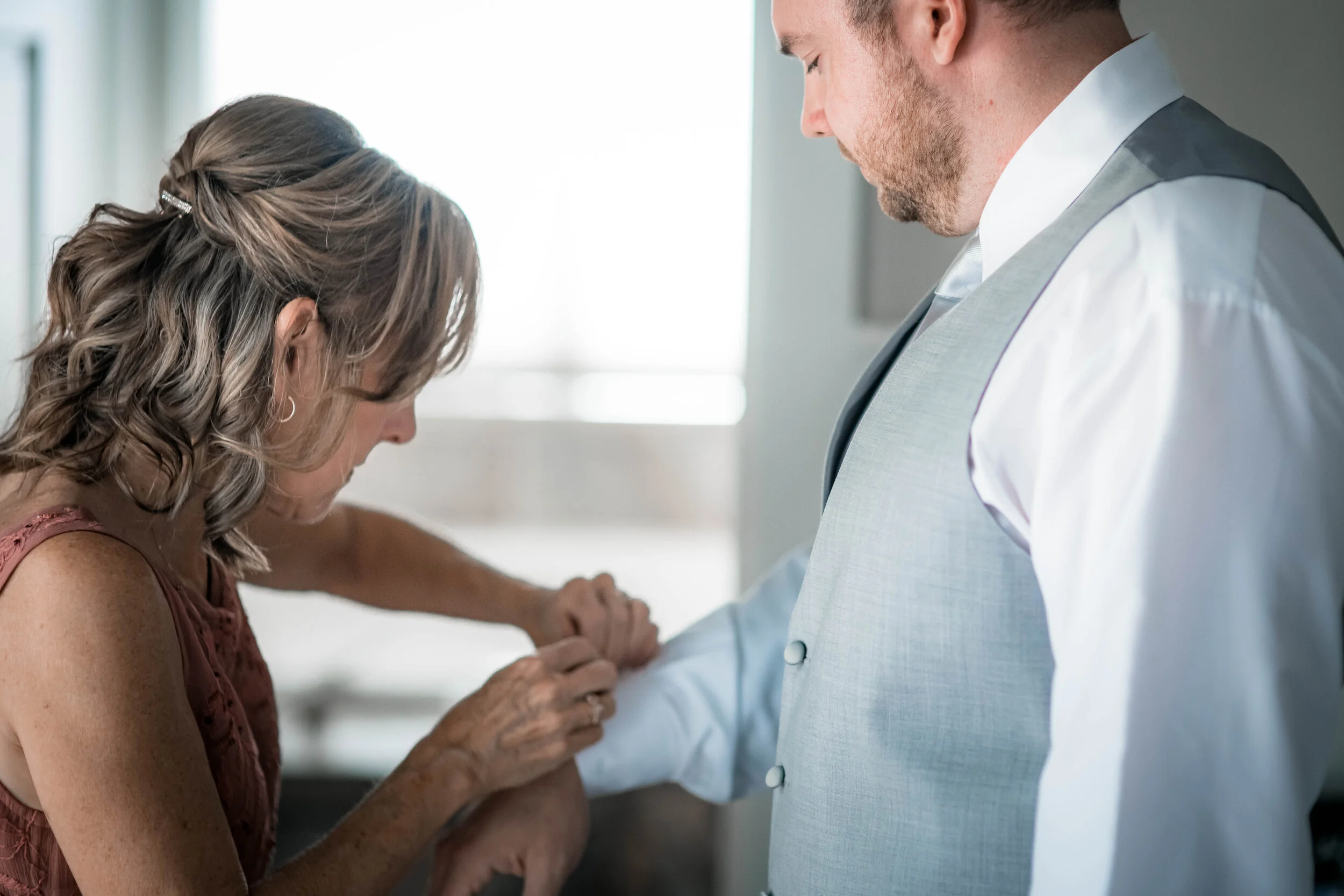 Kaylee Wedding Sneak Peeks-16.jpg