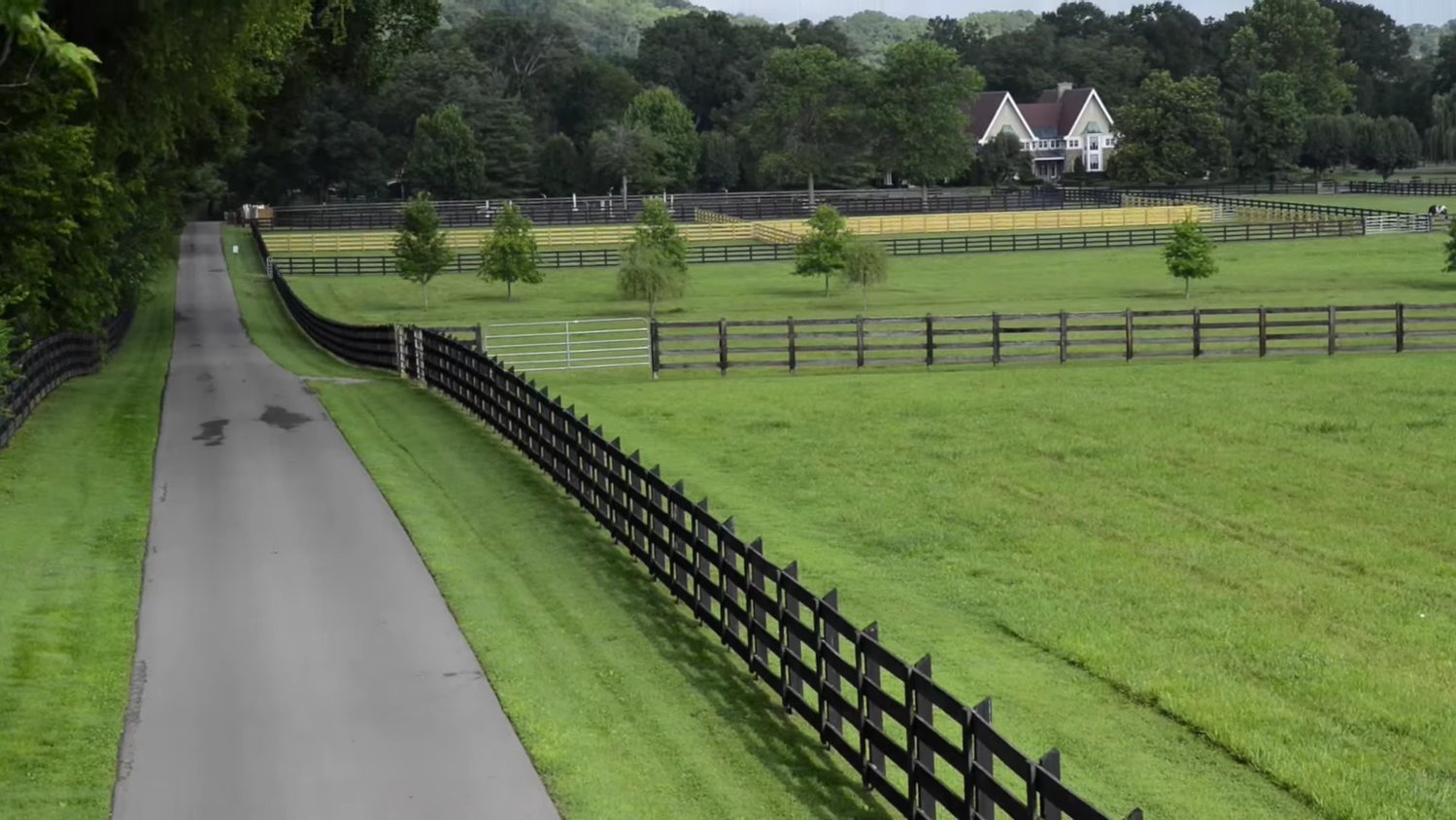 "Twin Peaks" Horse Farm, Franklin, TN