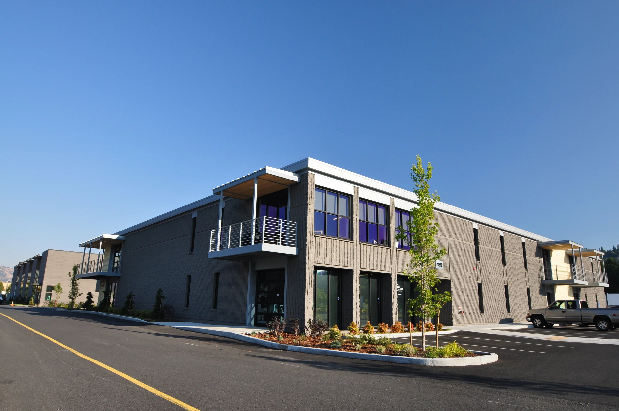 kdc lot 8 renovation - hood river, or