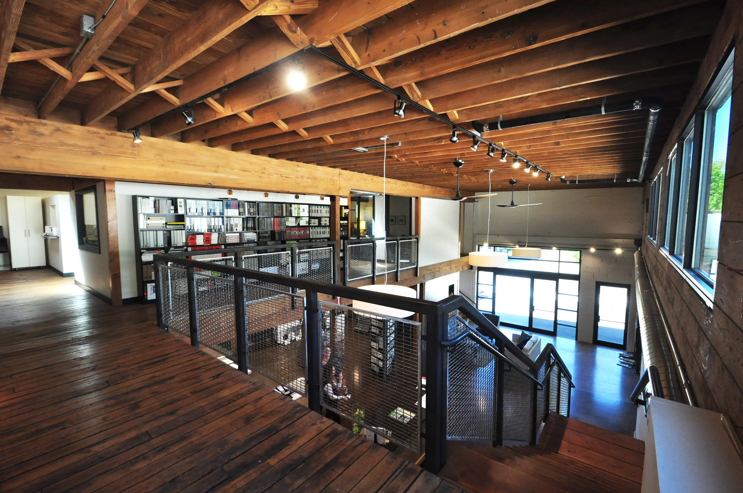 surface showroom- se portland