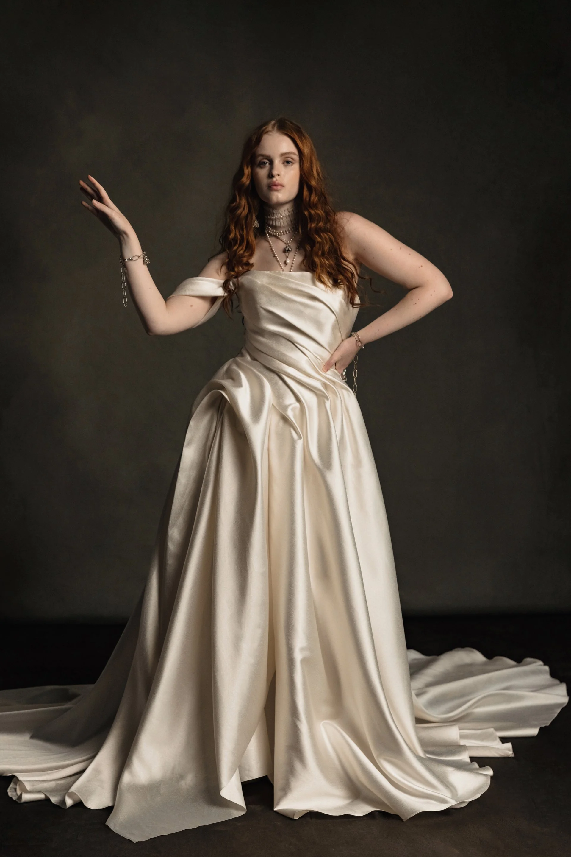 saint avilia, size 22