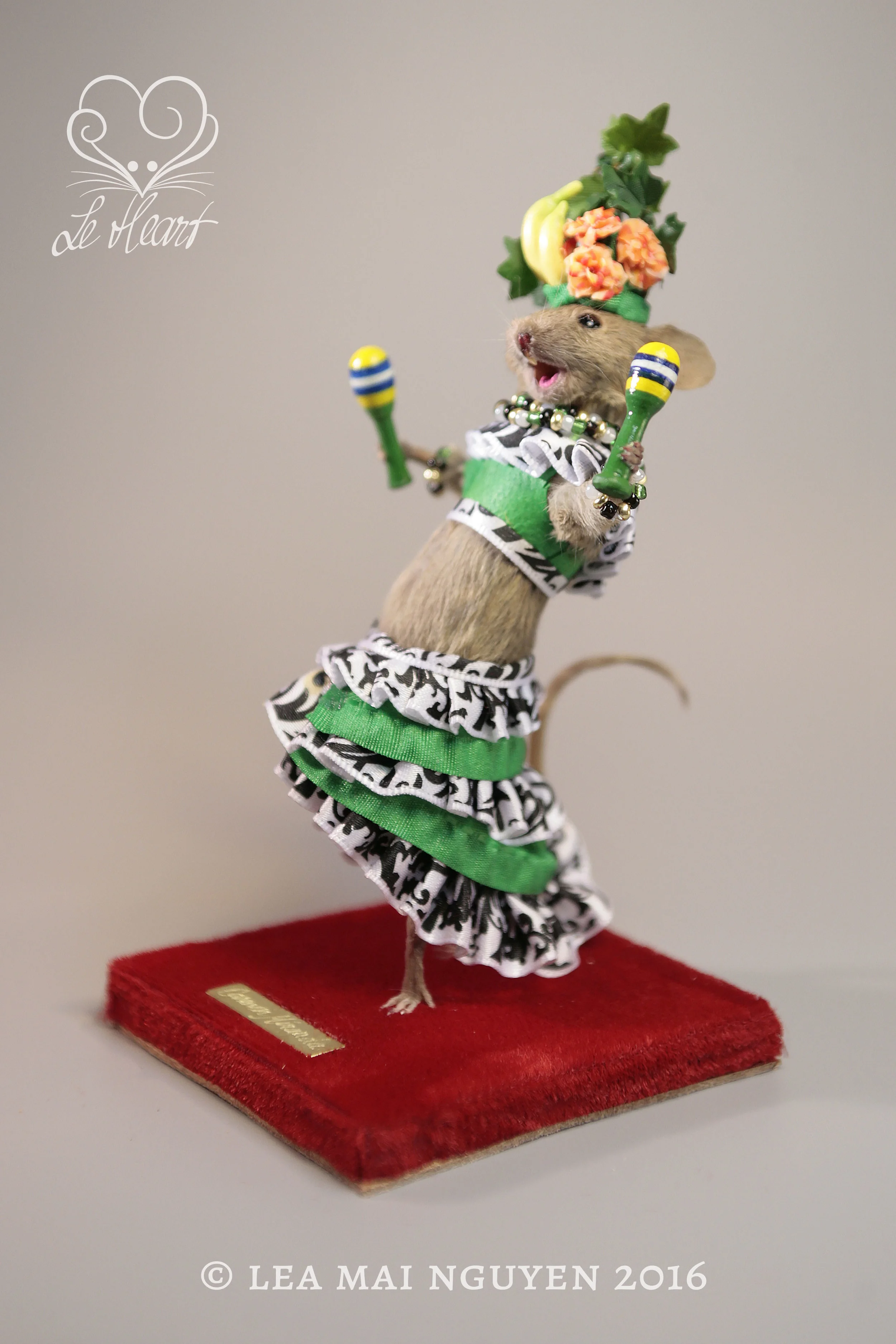 CarmenMiranda_5of5_02.jpg