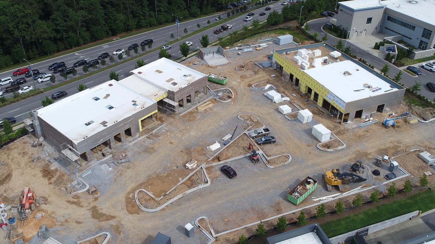 10! That&rsquo;s the number of buildings we&rsquo;ve built at Stadium Trace with spaces for Rodney Scott&rsquo;s BBQ, Hero Doughnuts, &amp; The Pants Store now under construction.

Architecture by @bdotstudio