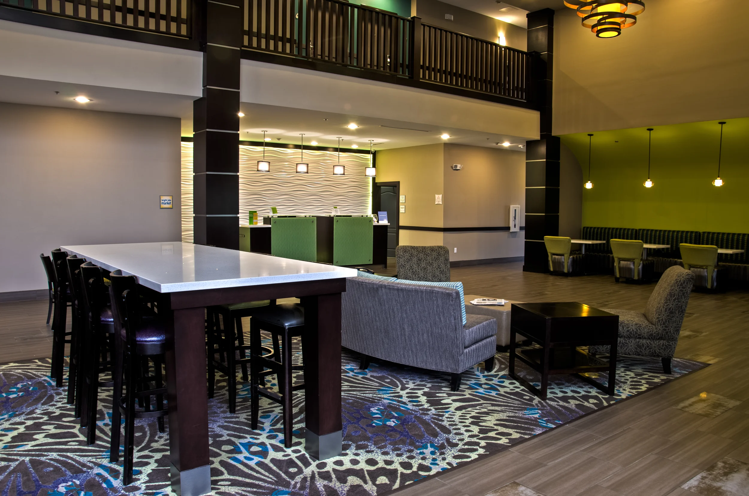 Lobby_HDR_2.jpg