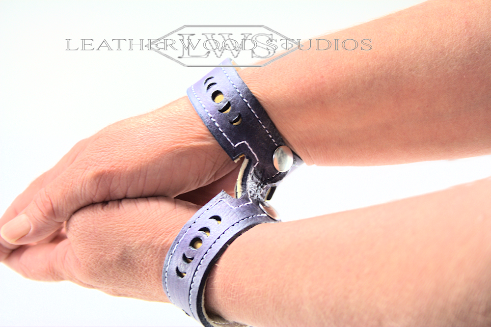 luxury blue white cuffed small.png