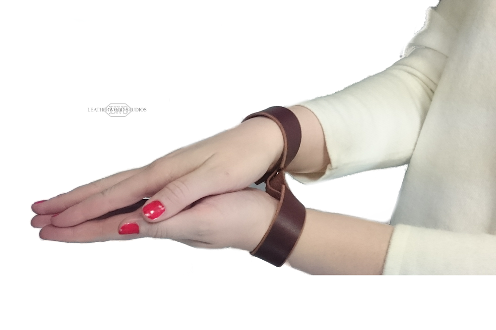 horween binder cuff cuff.png