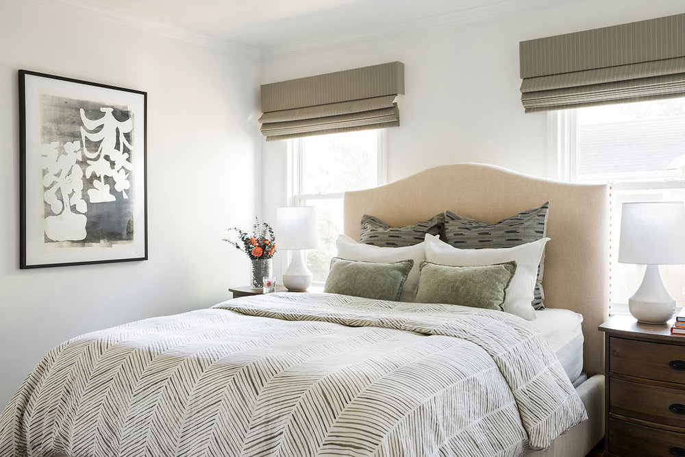 Design+by+Slate+Design+Studio+_+Tour+our+Gilbert+St+Project+-+This+bright+and+airy+suite+feels+warm,+collected,+and+irresistibly+inviting_.jpg
