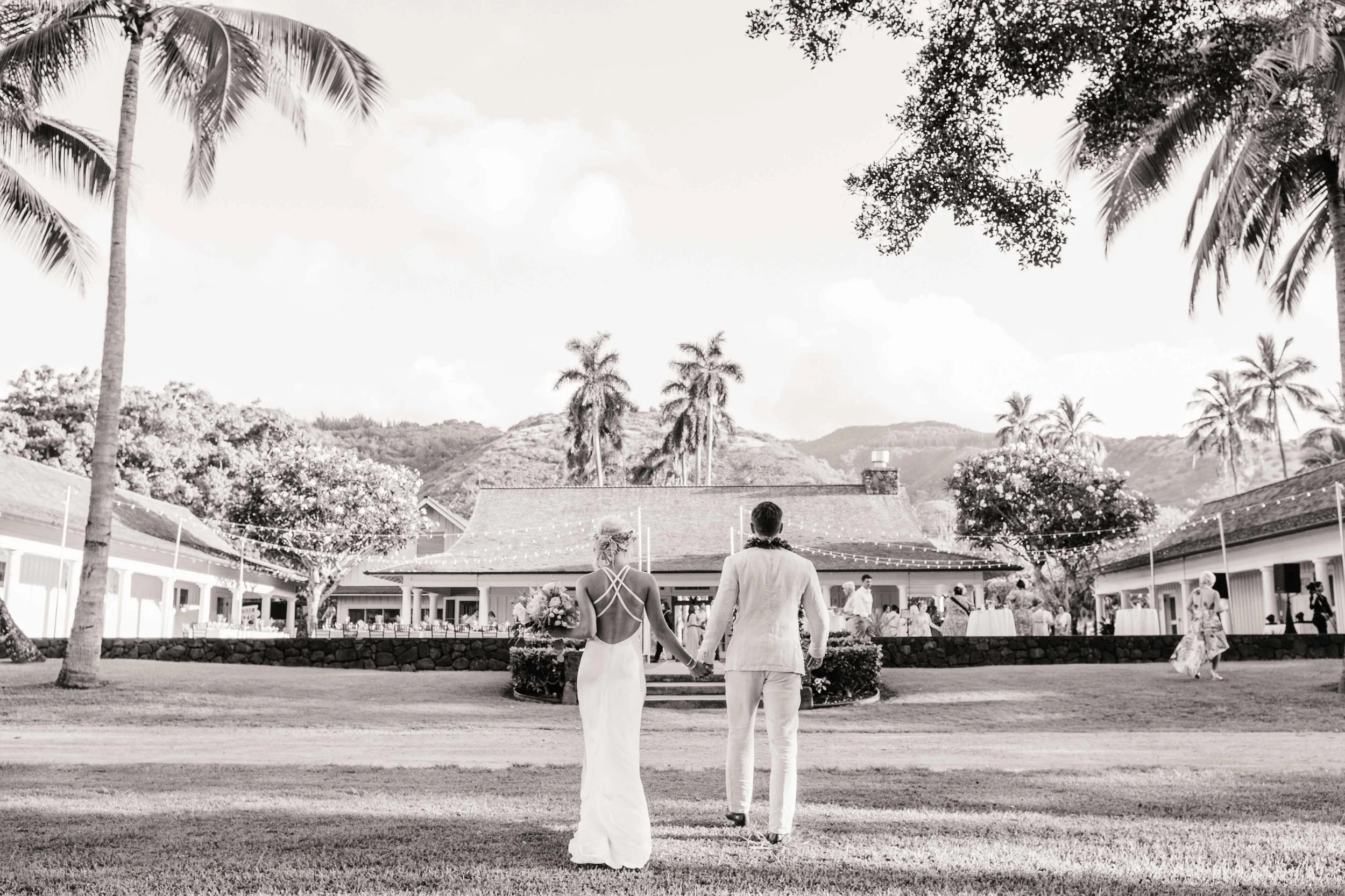 Vintage Wedding couple In Hawaii