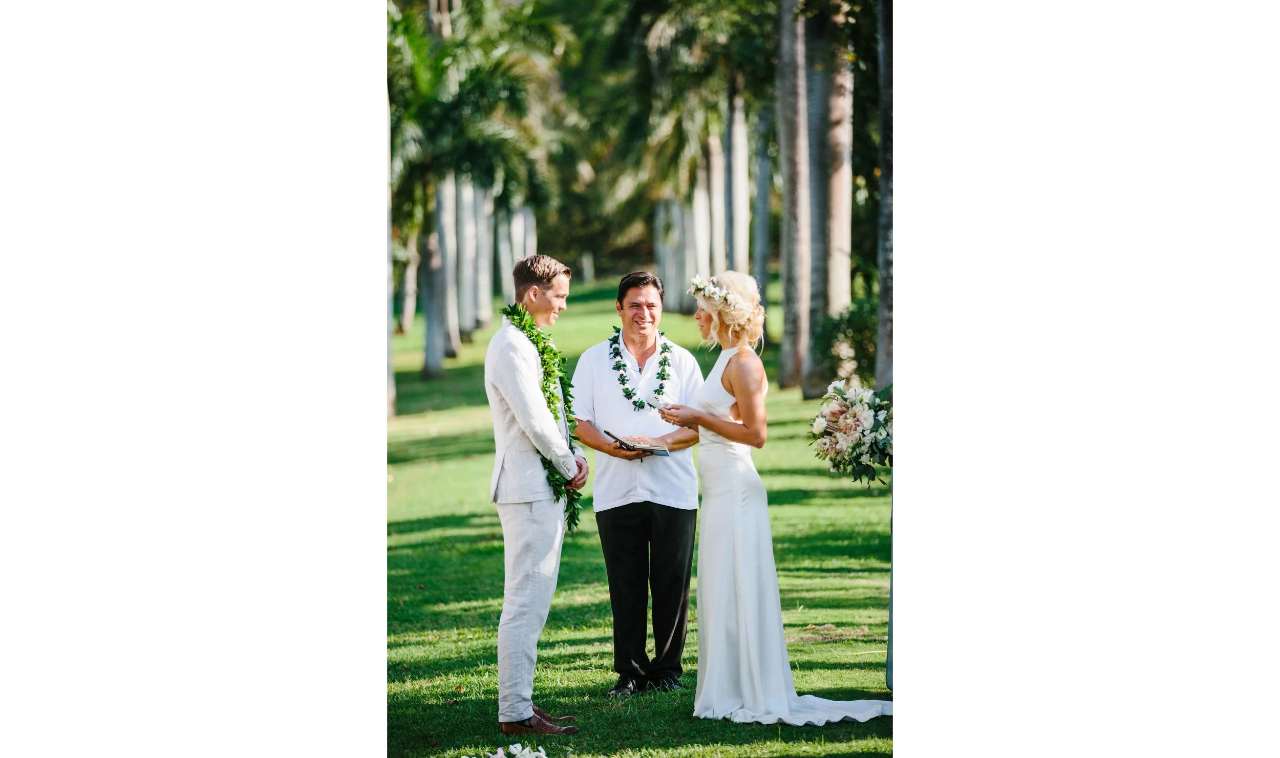 Wedding Ceremony with Bride and Groom in Hawaii