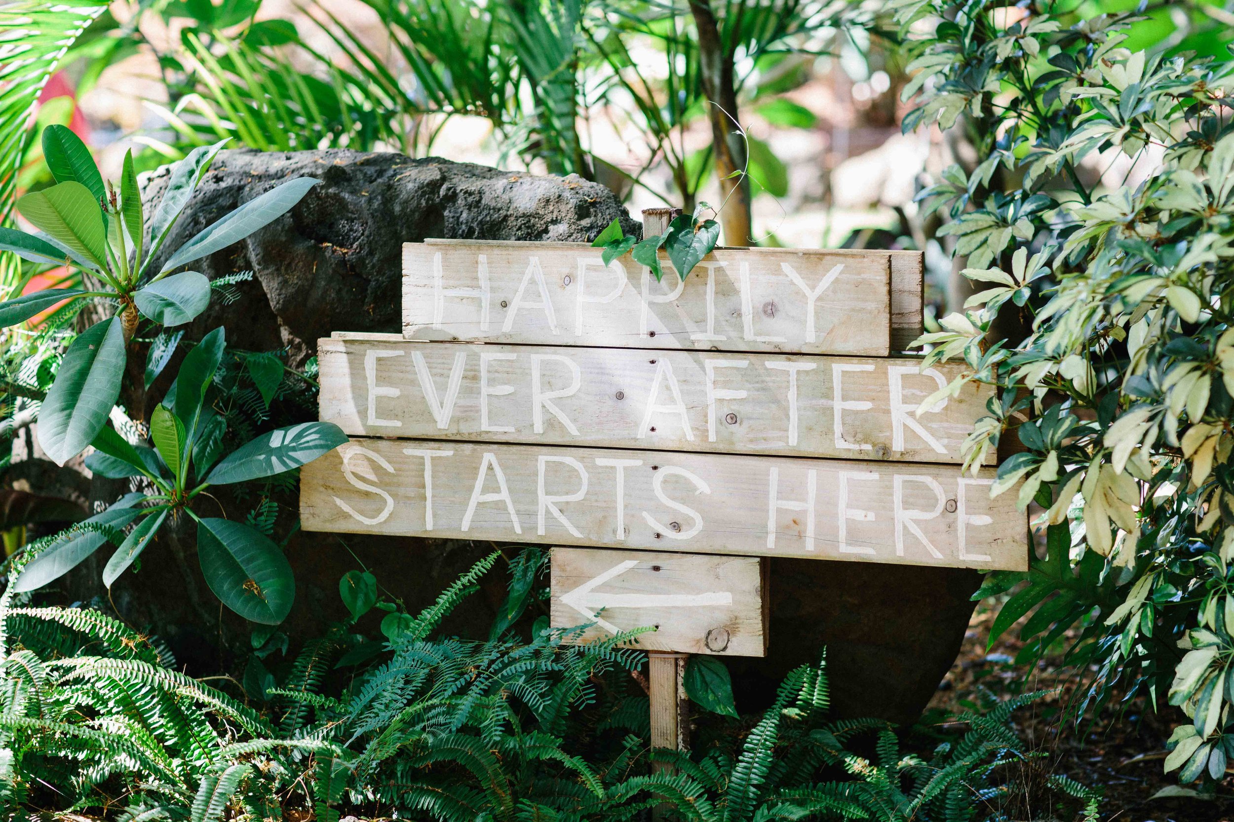 Wooden Wedding Sign at Loulu Palm Farm Estate