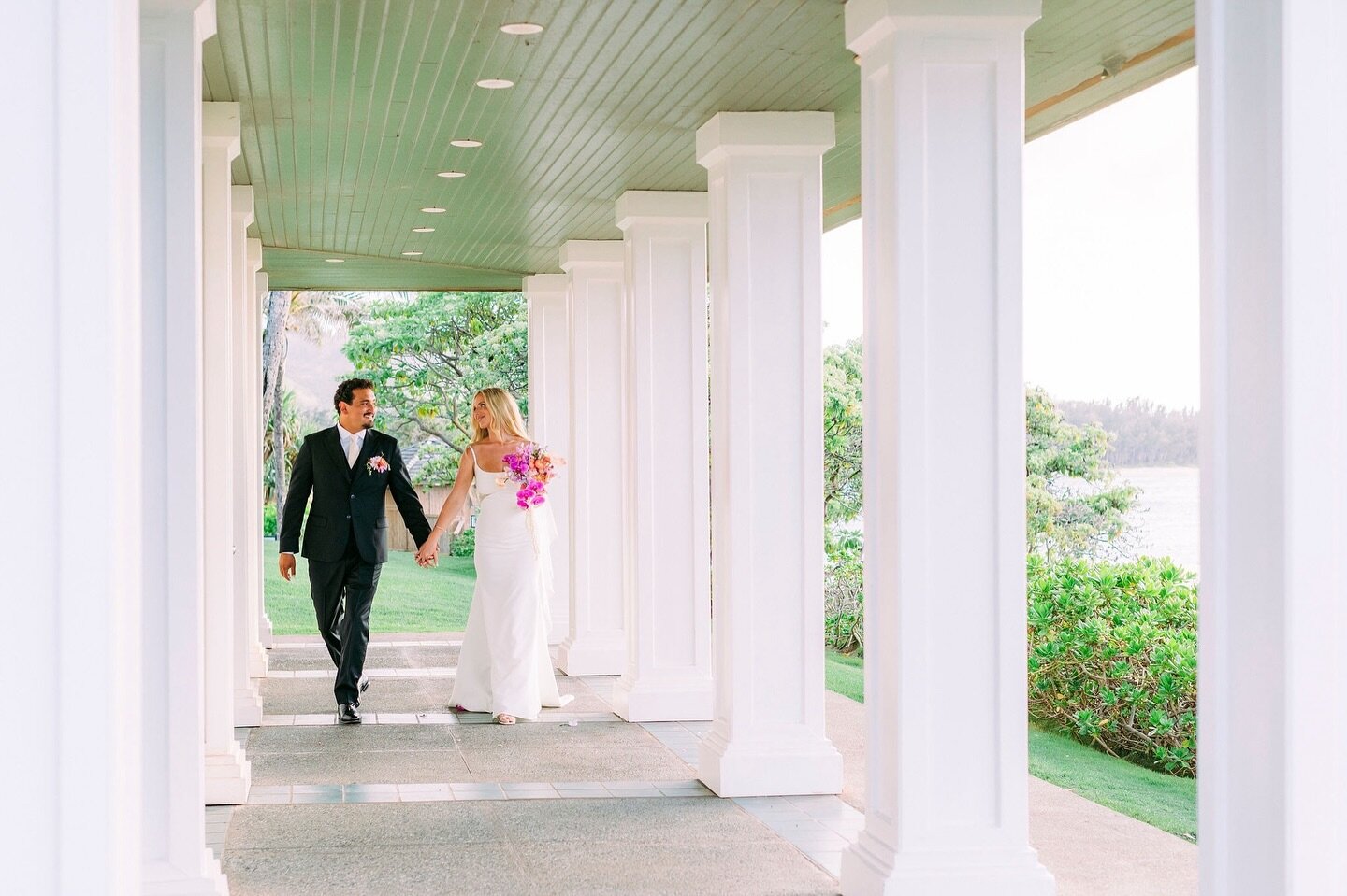 Going to the chapel 🤍👰🏼&zwj;♀️✨
. 
Bride &amp; Groom @makennahdez 
Wedding Dress @sarahseven 
Floral Design @wylderfloraldesigns 
Venue @turtlebayresort 
Wedding Planner @luanaevents 
.
.
.
.
.
#absolutelyloved #absolutelylovedphotography #absolut