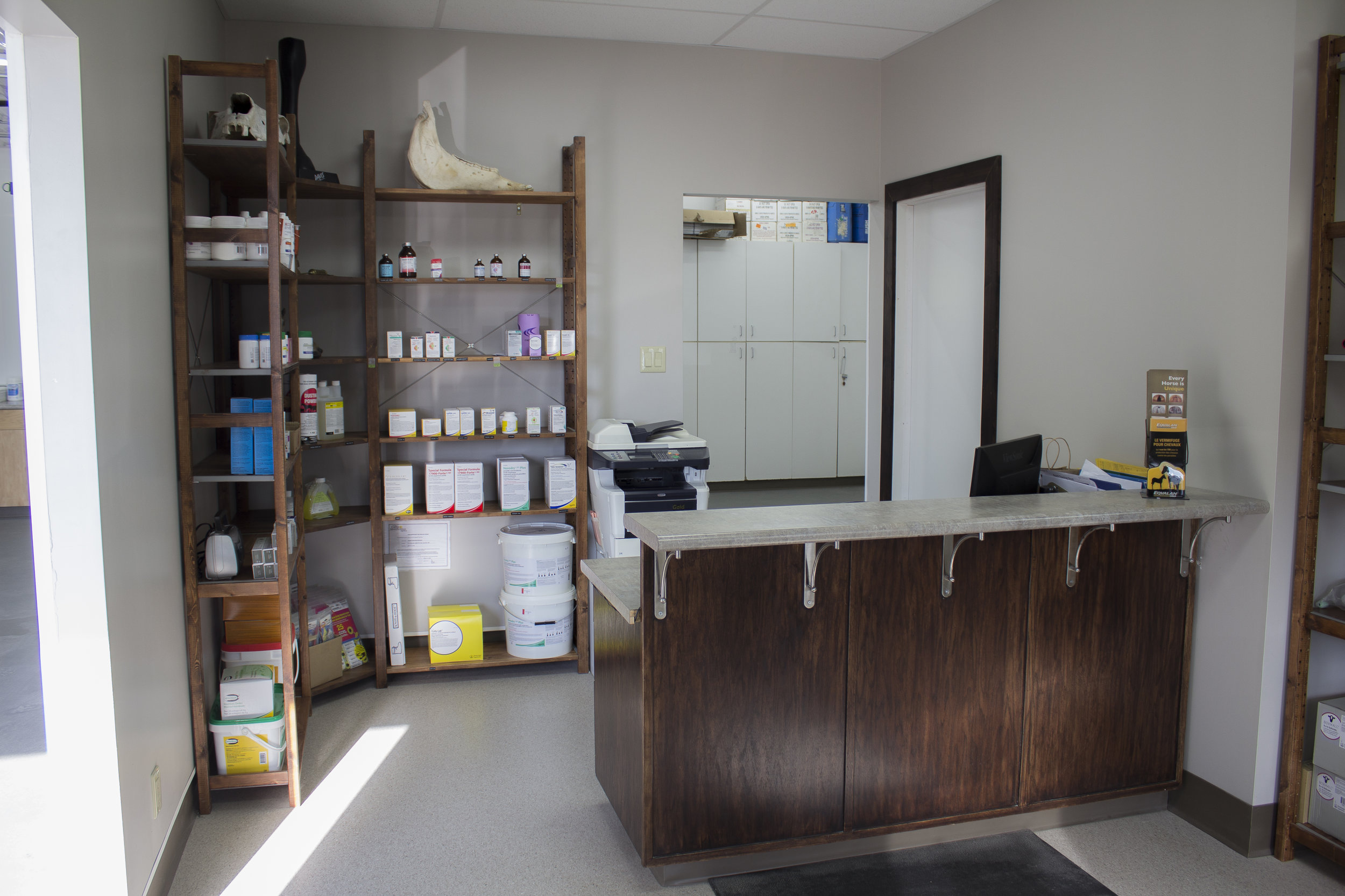 Large Animal Reception & Pharmacy