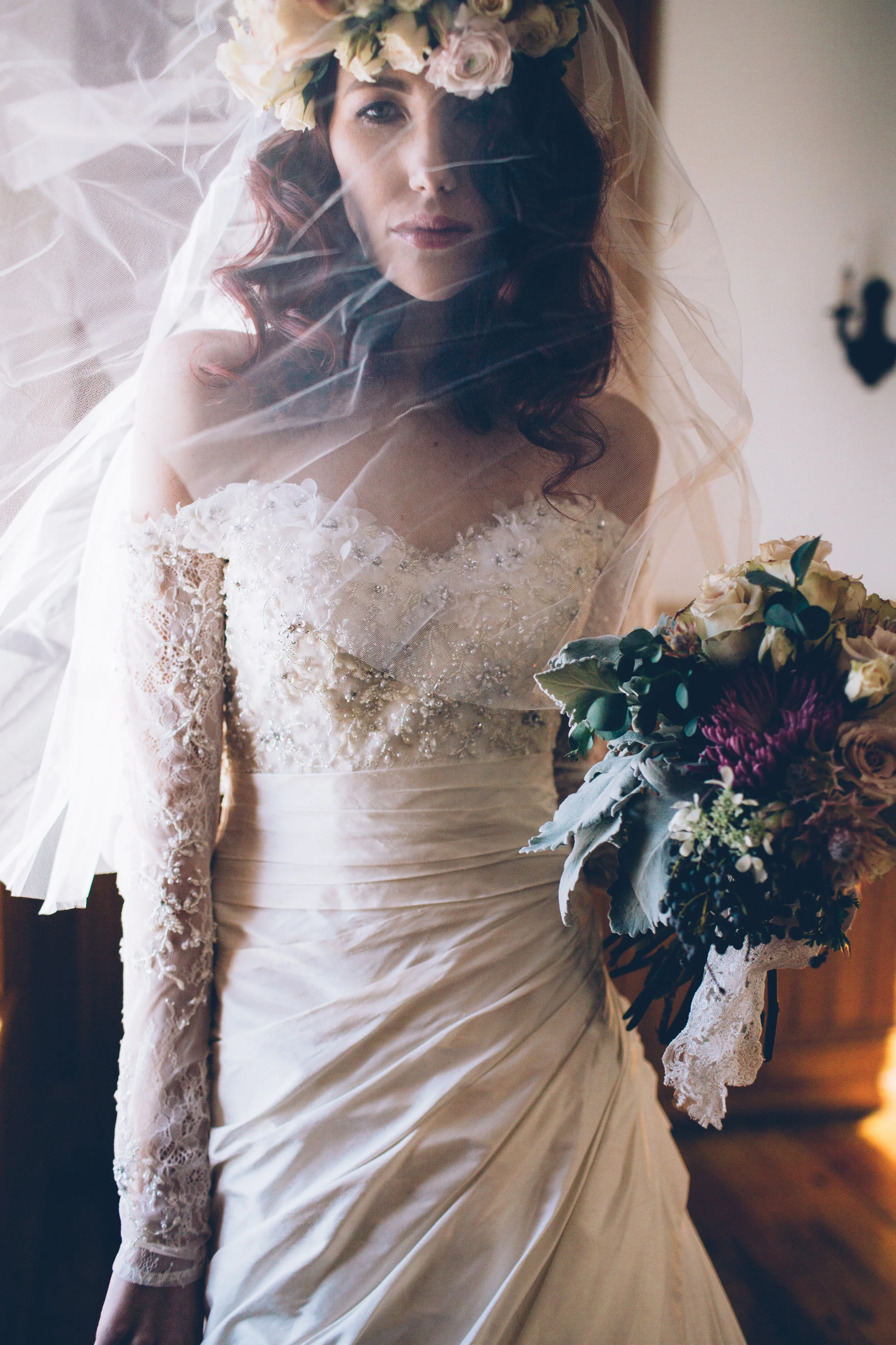  MODEL: MARLEE KAY  PHOTO: EMMY LOWE  MUA: JILL MARIE PETERSON  HAIR: SUNNIE RUSHTON  FLORALS: RACHEL OSGUTHORP  UTAH BRIDAL BLOG  THIS IS THE PLACE HERITAGE PARK    