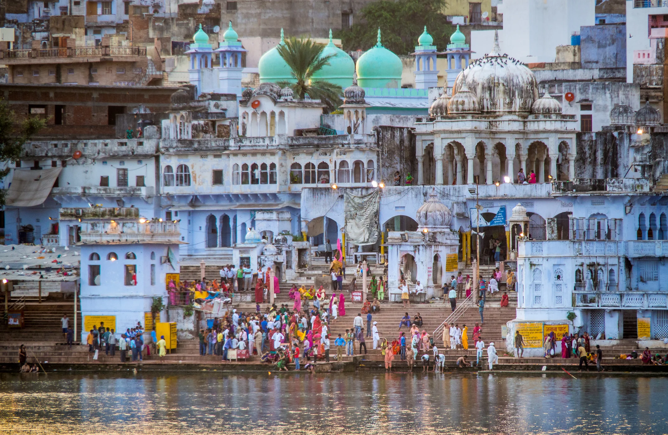 FYI this is not our photo. We didn't take a single photo in Pushkar...