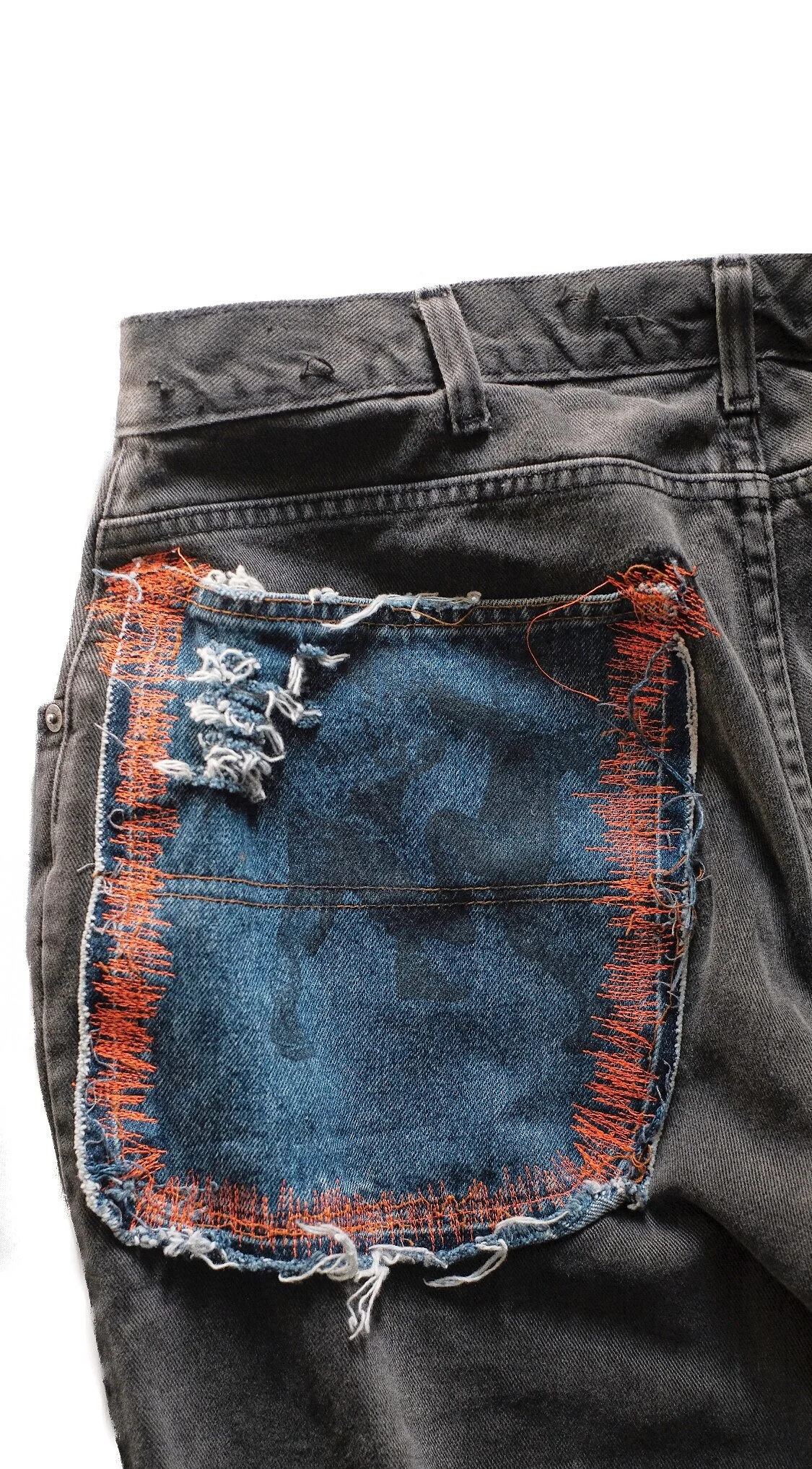 EEB16E46-96DC-4201-900B-17DDD41DEBB3