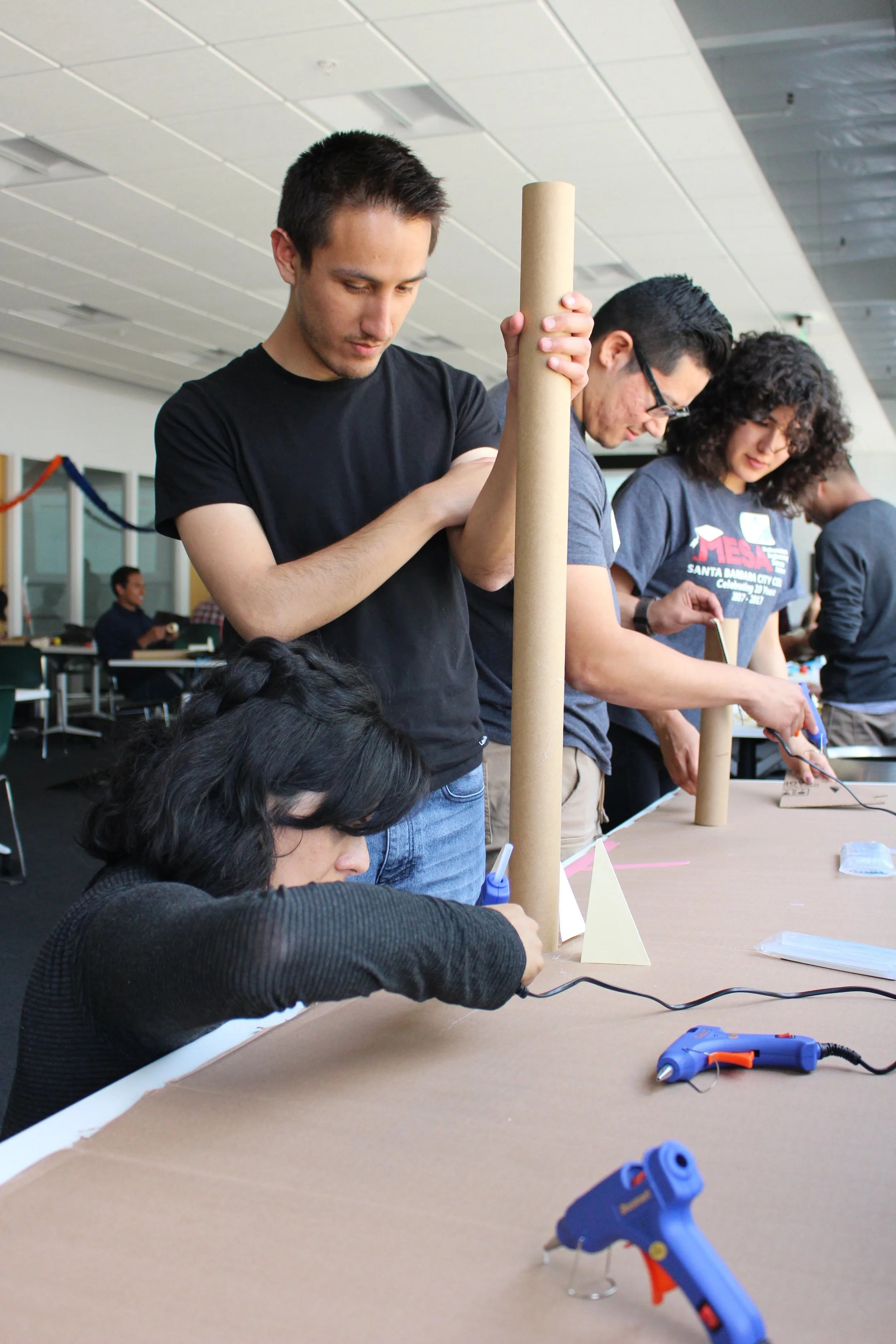 Students working on rocket 2018 FIF EC