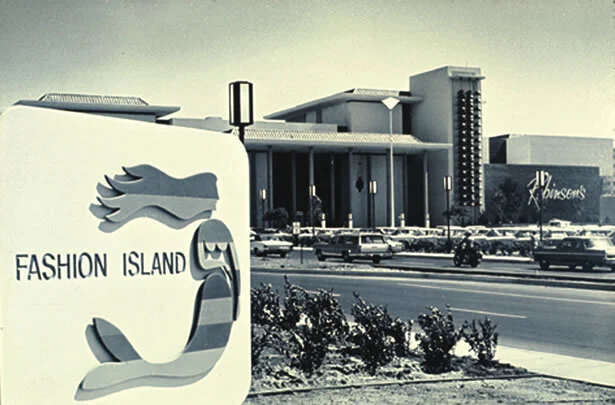 FAshion Island 1967.jpeg
