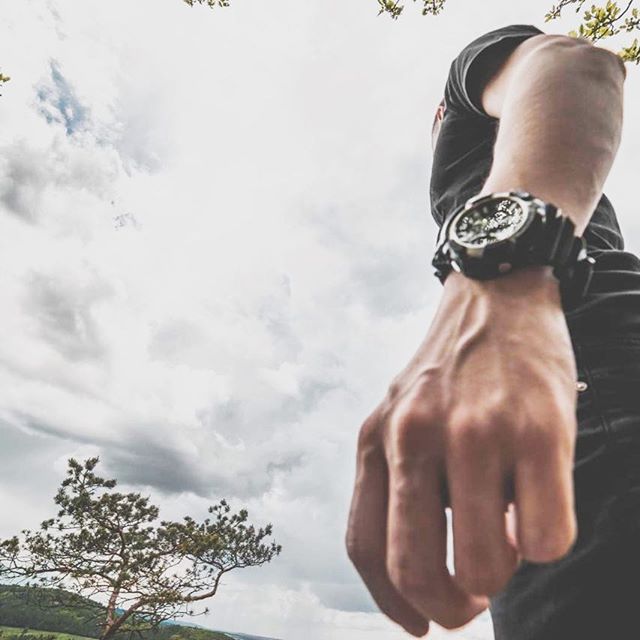 "A cloudy day is no match for a sunny disposition." -William Arthur Ward #Massox #LookFeelBe #SummerRain