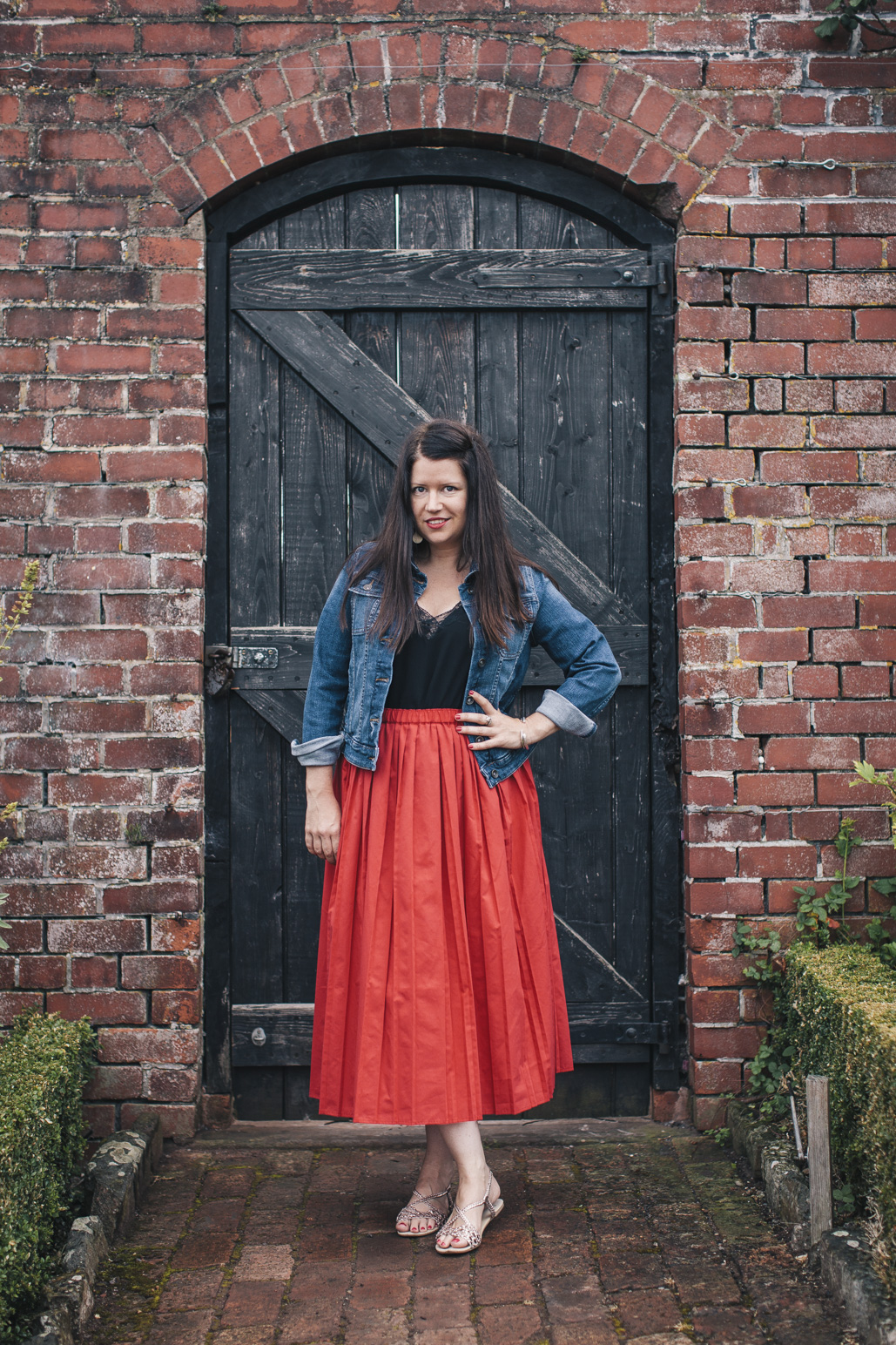 EVERYONE NEEDS - Red Midi Skirt | Miss Magpie Fashion Spy