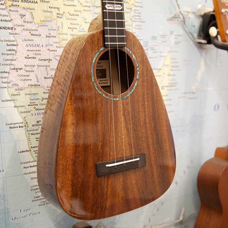 romero-ekolu-3-string-ukulele-1.jpg