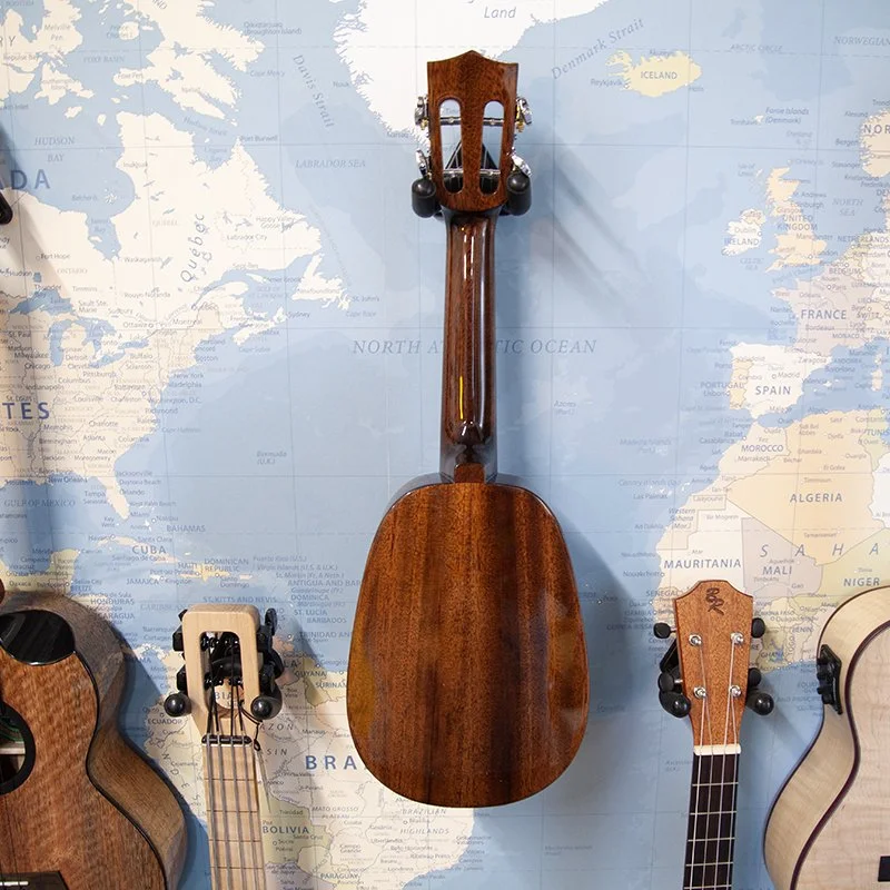 Uma-UK-20SSP-Black-Pineapple-Soprano-Ukulele-3.jpg