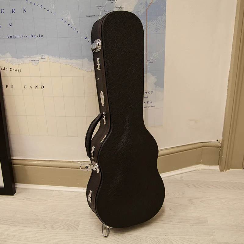 Pono TENOR hard case.jpg