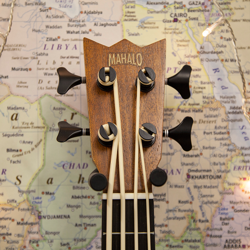 Mahalo-MEAB1-Bass-Ukulele-head.jpg