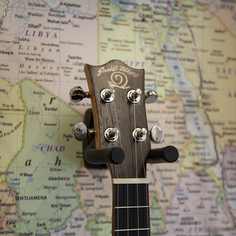 Snail SR-05C Concert Ukulele 2.jpg