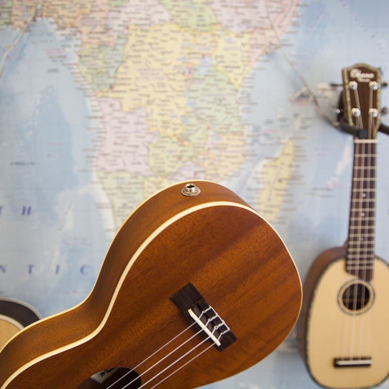 Ohana-TKS-15E-Tenor-Electro-Ukulele-4.jpg