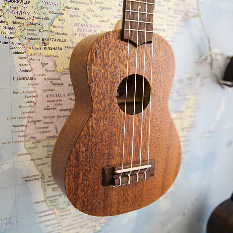 LAKA-VUS50EA-Solid-Top-Electro-Soprano-Ukulele-2.jpg