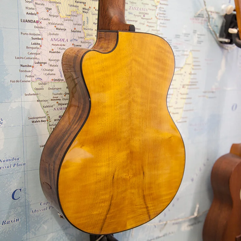Breedlove-lu'au-myrtle-tenor-cutaway-ukulele-4.jpg