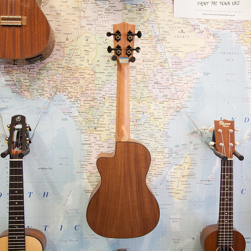 Uma UK-16SC Solid Spruce Top Concert Ukulele — World of Ukes