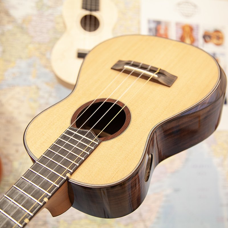 Oli-L2-TCR-Tenor-Ukulele-3.jpg