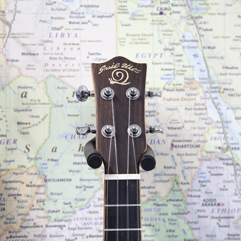 Snail-SR-04TEQ-Electro-Tenor-Ukulele-1.jpg