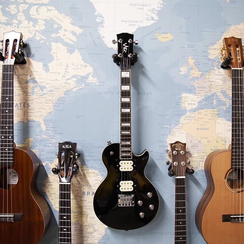 Risa-LP-Black-Tenor-Ukulele.jpg