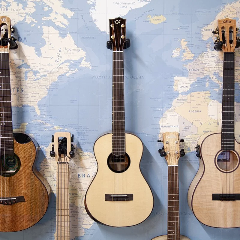 Oli-L2-BSMR-Spruce-Myrtle-Baritone-Ukulele.jpg