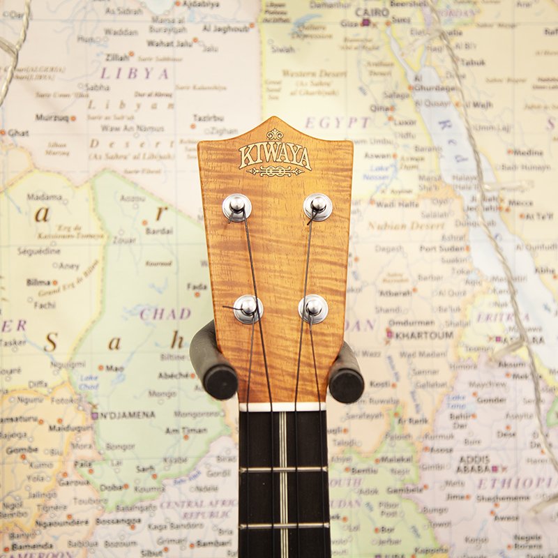 Kiwaya-KMT-K-Tenor-Ukulele-2.jpg