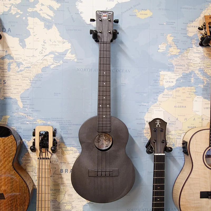 outdoor uke.jpg