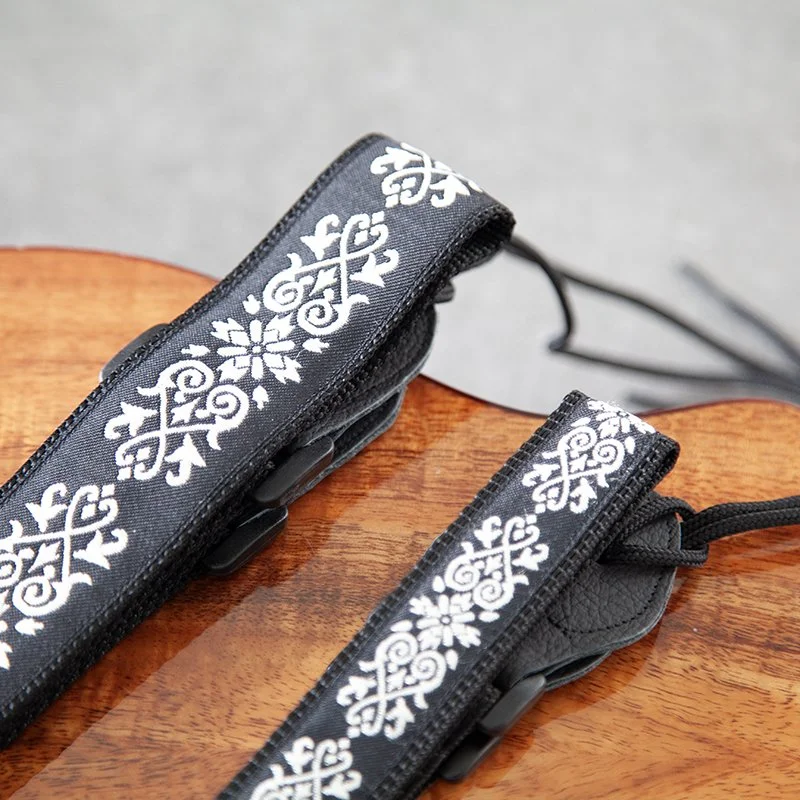 6-Black-Silver-Celtic-Fleurs-1.jpg