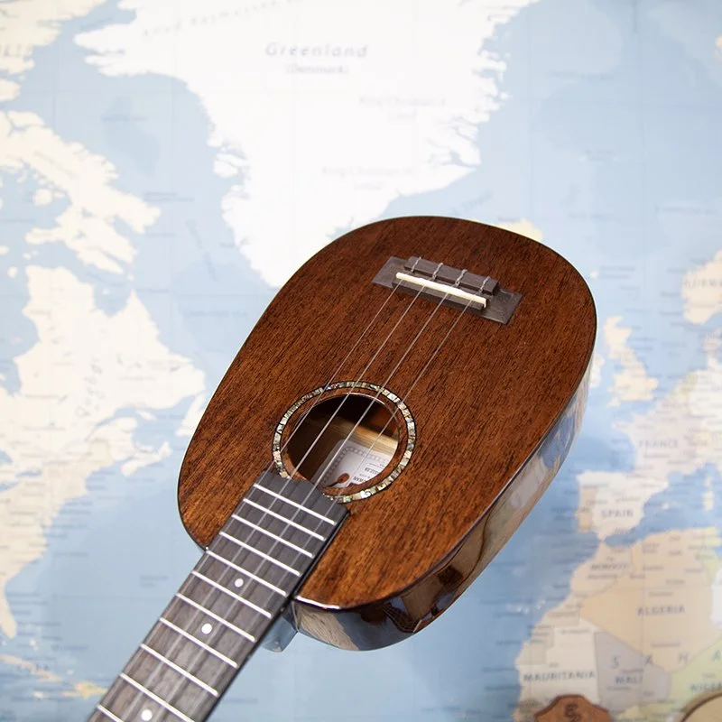 Uma-UK-20SSP-Black-Pineapple-Soprano-Ukulele-4.jpg