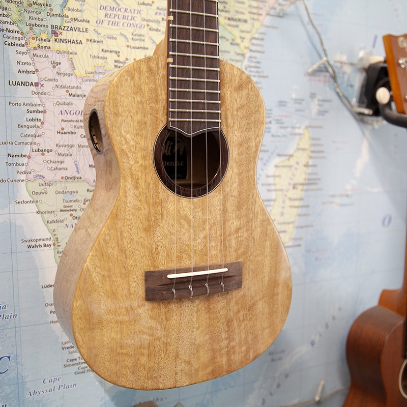 Oli-L1-CMG-Mango-Concert-Ukulele-1.jpg