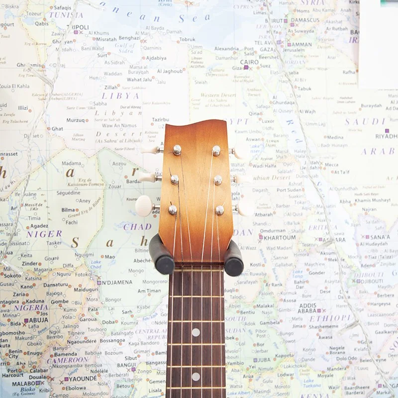 bruko-guitalele-2.jpg