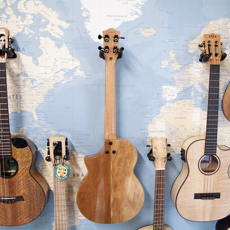 Flight-Aviator-QM-Baritone-Electro-Ukulele-3.jpg