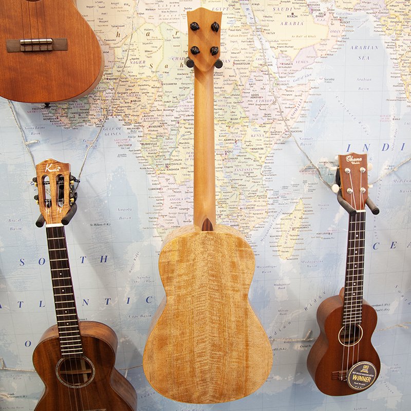 Oli-L1-BMG-Baritone-Ukulele-3.jpg
