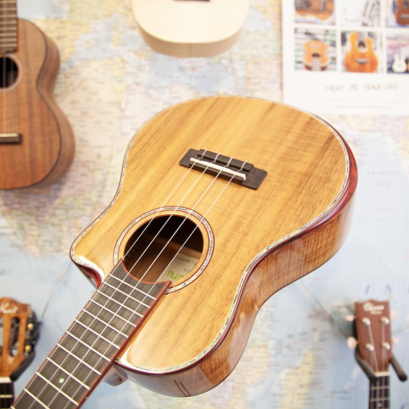 Uluru-Lehua-IIICX-Tenor-Ukulele-4.jpg
