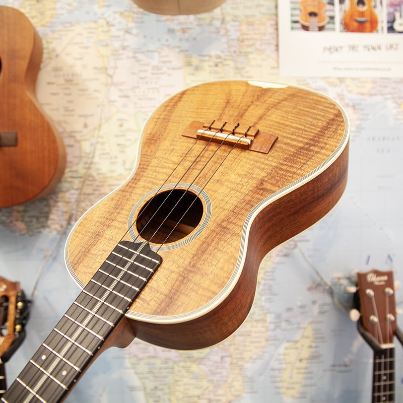 Kiwaya-KMT-K-Tenor-Ukulele-3.jpg