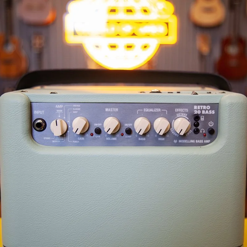 Vintage-bass-amp-2.jpg