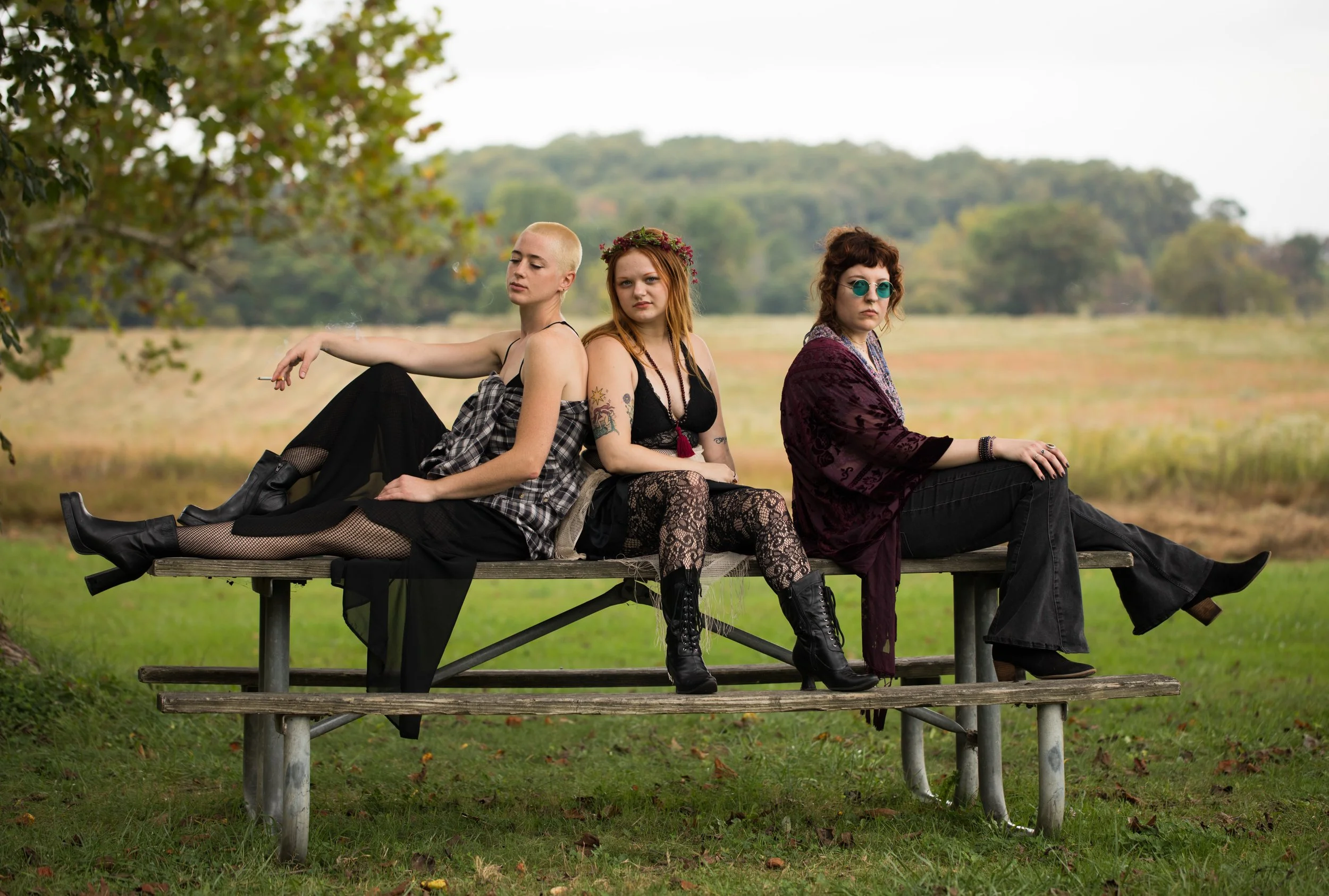 ladies-97586.jpg